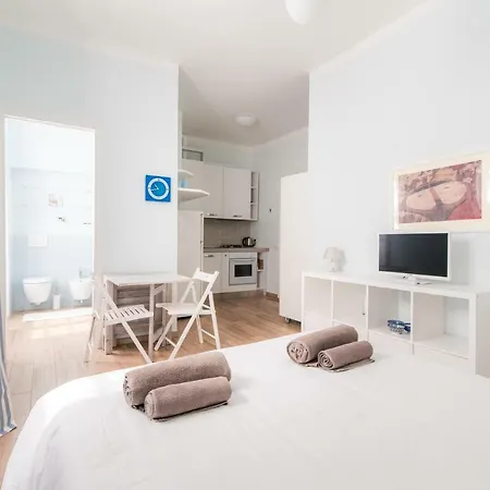 Guest house Foresteria 34 - The House Of Travelers *