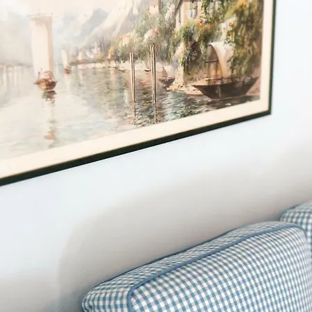 Foresteria 34 - The House Of Travelers Guest house Como
